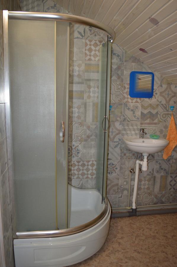 Guest House Mansarda Yaremche Ngoại thất bức ảnh