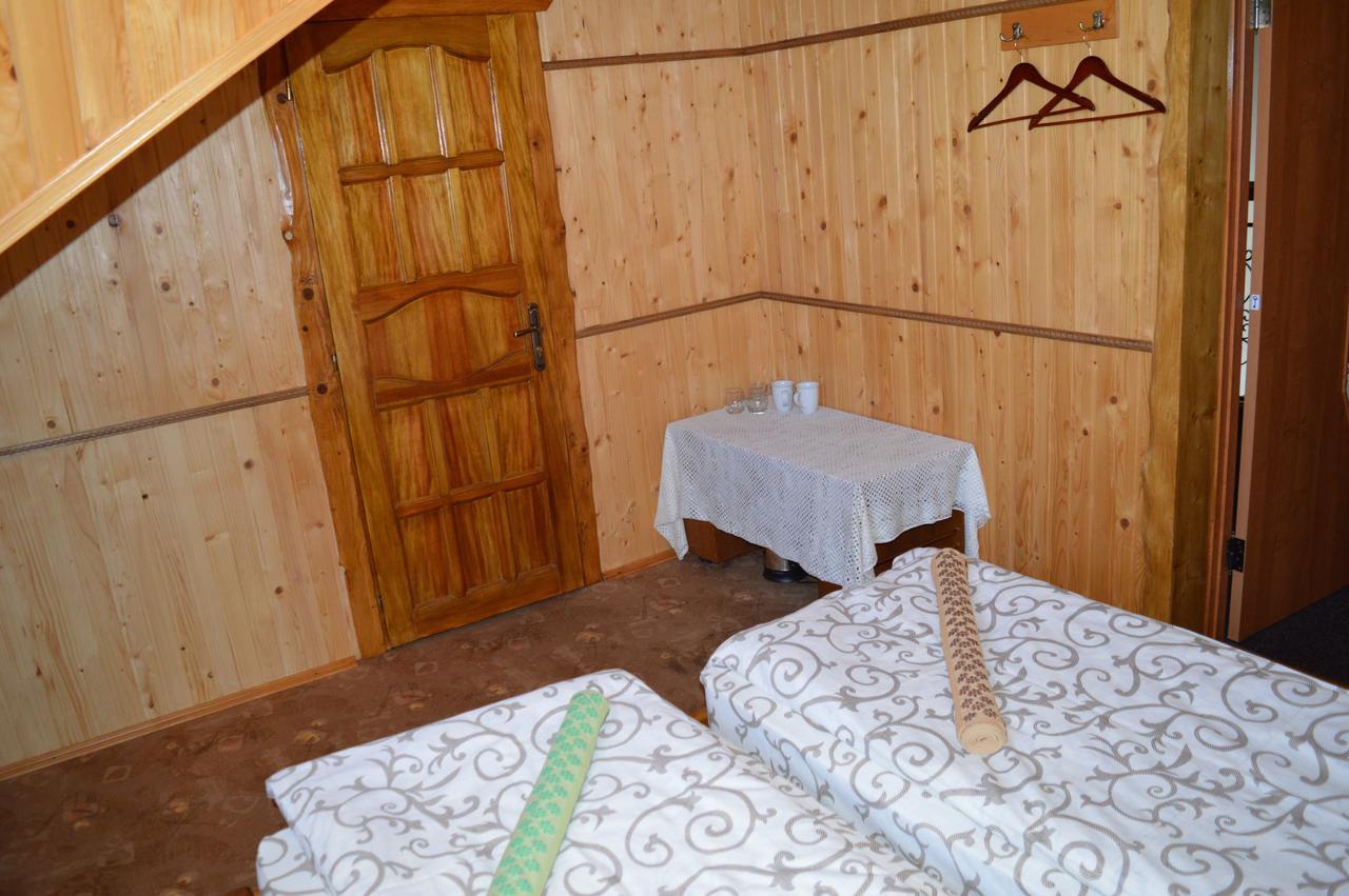 Guest House Mansarda Yaremche Ngoại thất bức ảnh